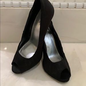 Jacqueline Ferrar Black Satin Peep Toe Pumps